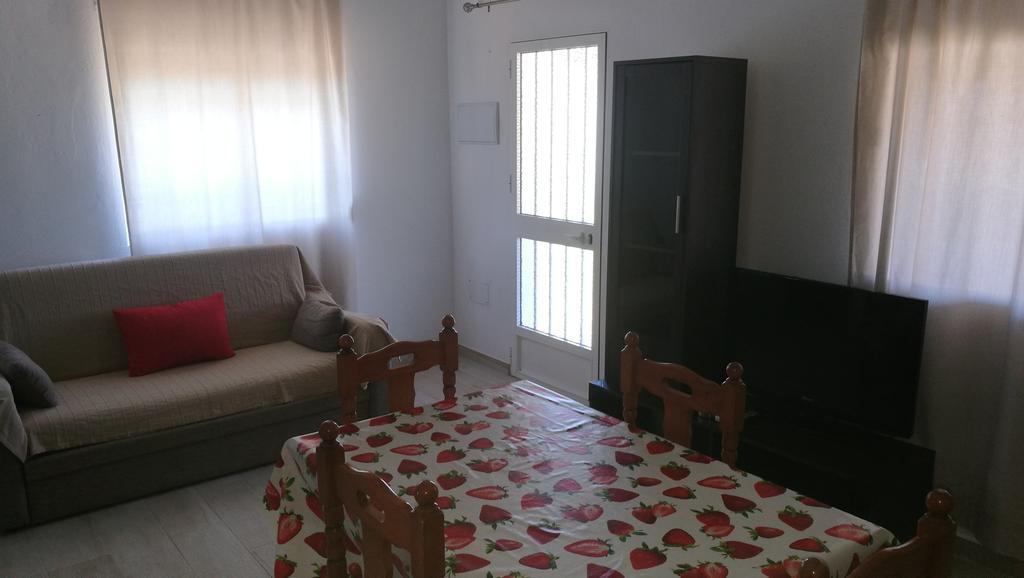Apartamentos Miramar Bolonia Esterno foto